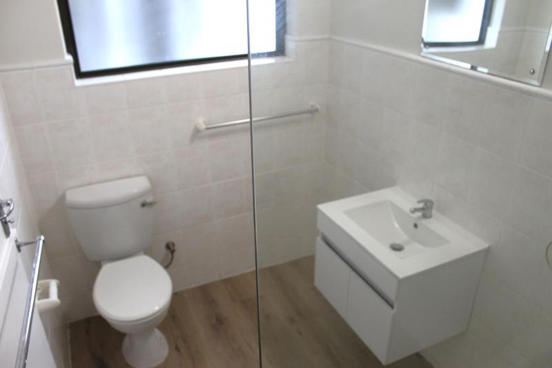 To Let 2 Bedroom Property for Rent in Fish Hoek Western Cape